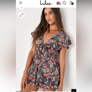 Like new Lulus romper